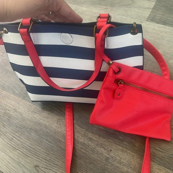 BASS Stripped Crossbody Bag in Navy Blue White Red w Attached Zippered Pouch - Picture 6 of 10